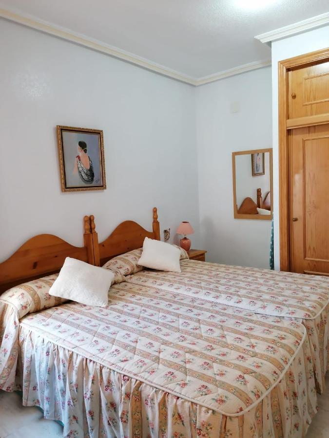 Ferienwohnung in Torrevieja ca100m vom Strand Playa del Cura entfernt Exterior foto